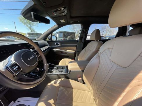 Used 2025 Kia Sorento SX Prestige w/ Olive Brown Leather Package image 30