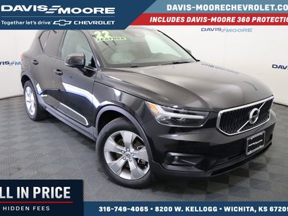 Used 2022 Volvo XC40 T4 Momentum