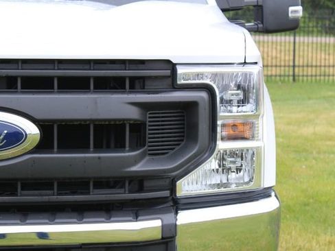 Used 2020 Ford F350 XL w/ Power Equipment Group image 16