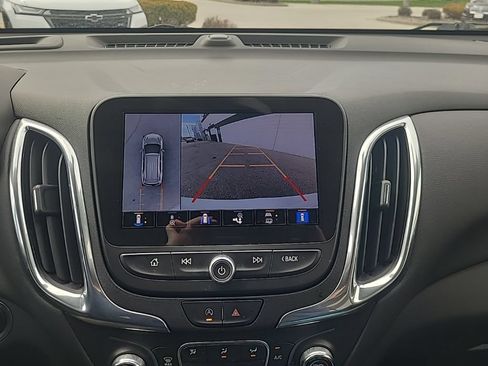 Used 2024 Chevrolet Equinox LT AWD/4WD image 23