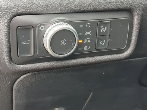 Certified 2022 Ford Explorer XLT w/ XLT Sport Appearance Package image 20