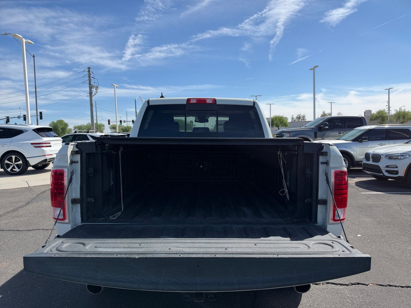 Used 2016 RAM 1500 Laramie w/ Convenience Group AWD/4WD image 32