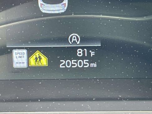 Used 2025 Kia Telluride S FWD image 23