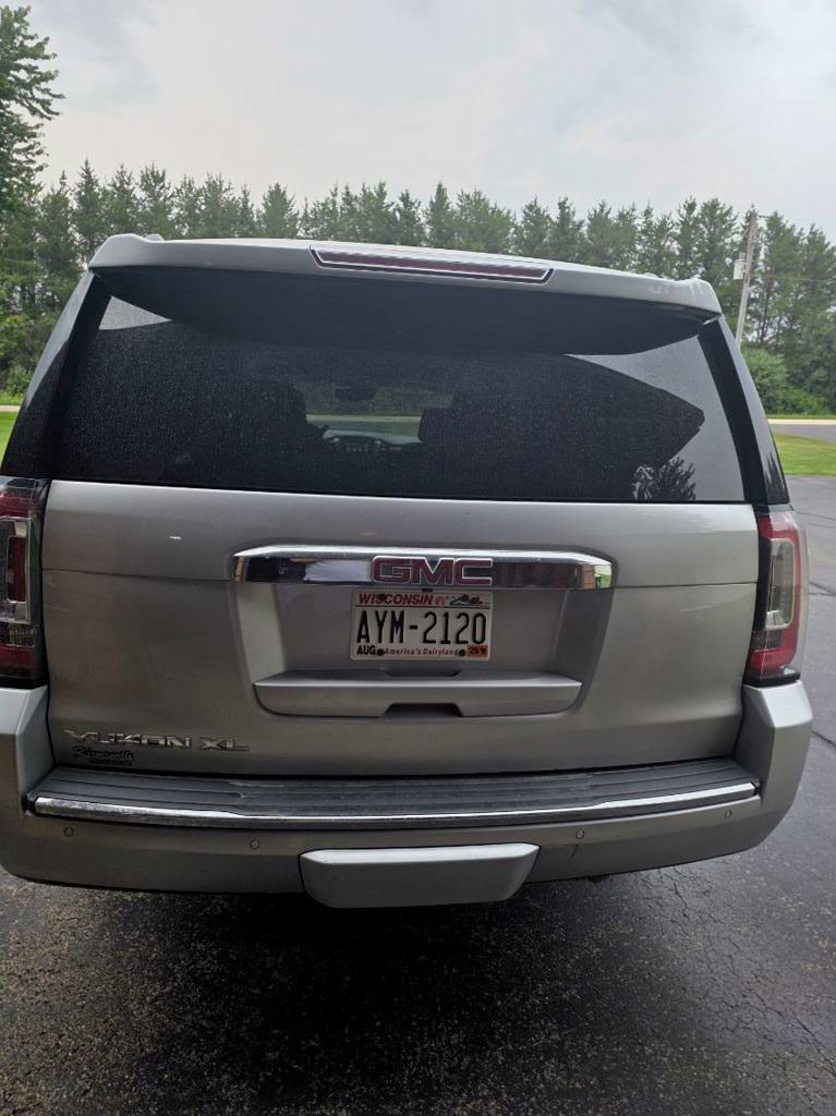 Used 2019 GMC Yukon XL Denali AWD/4WD image 11