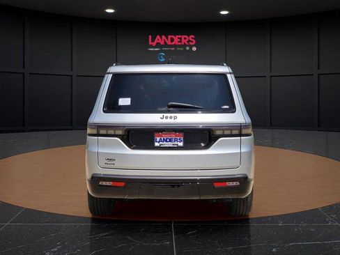 New 2026 Jeep Grand Wagoneer Limited AWD/4WD image 2