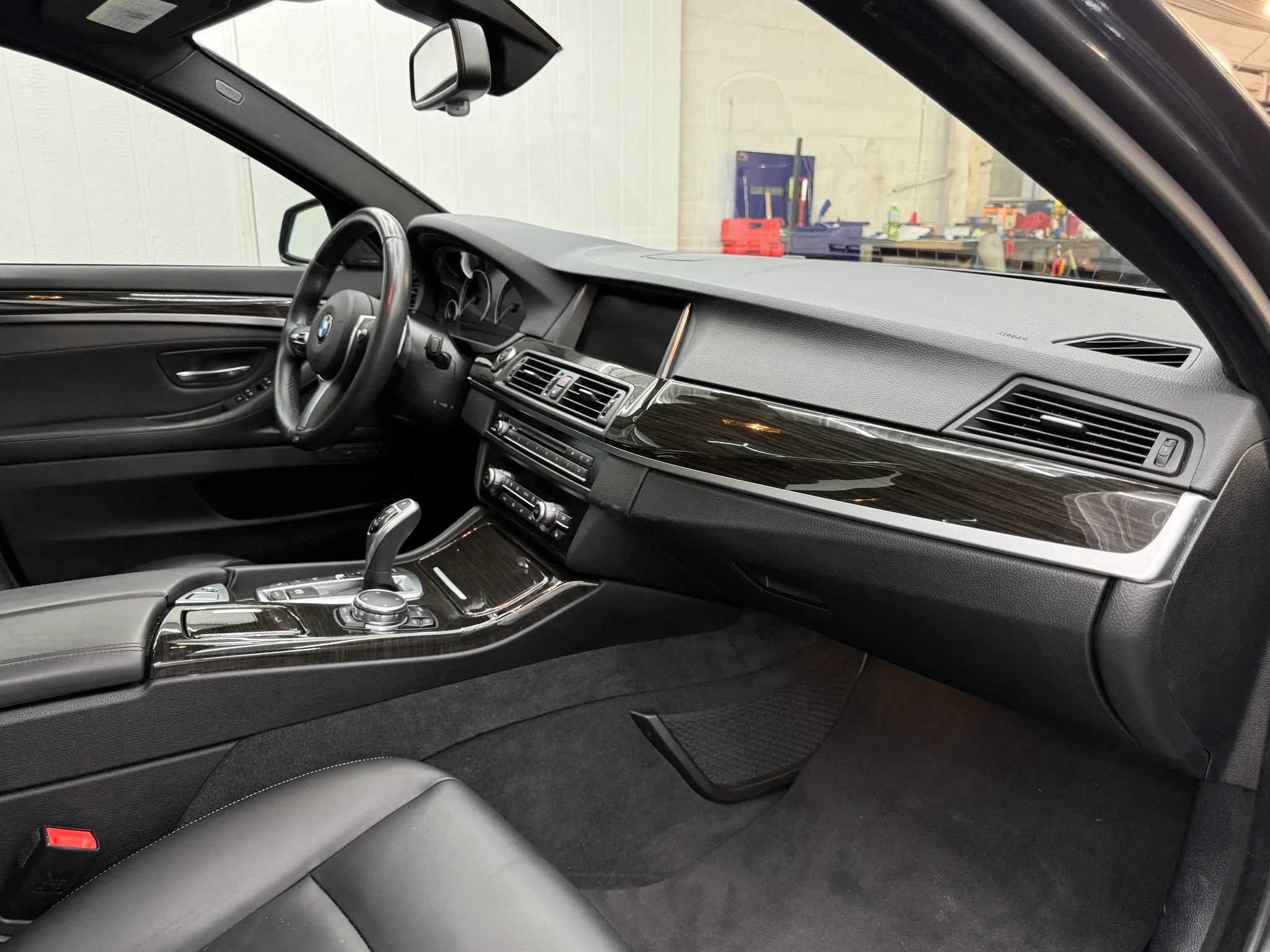 Used 2016 BMW 535i xDrive Sedan AWD/4WD image 8