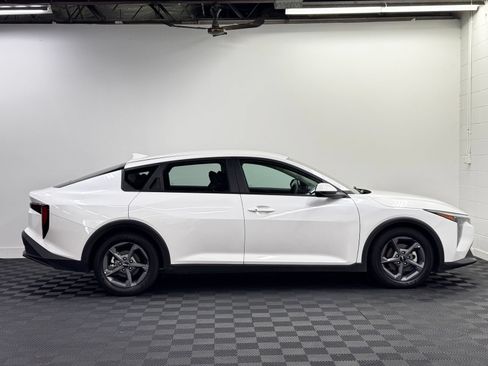 Used 2025 Kia K4 FWD image 4