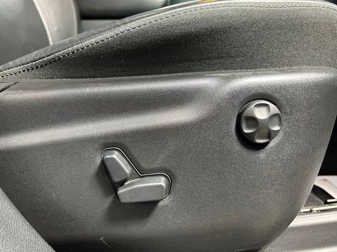 Used 2018 Jeep Grand Cherokee Limited w/ Trailer Tow Group IV image 47