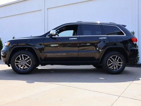 Used 2019 Jeep Grand Cherokee Limited AWD/4WD image 3