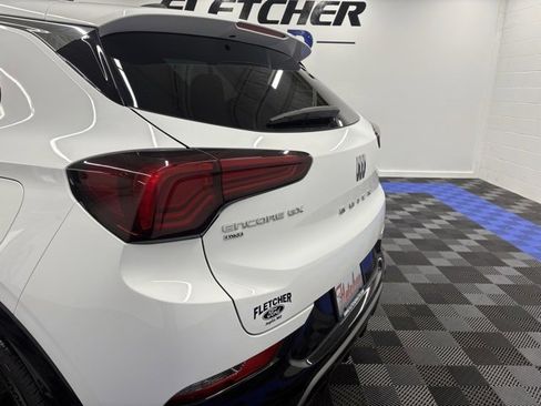 Used 2024 Buick Encore GX Sport Touring image 11