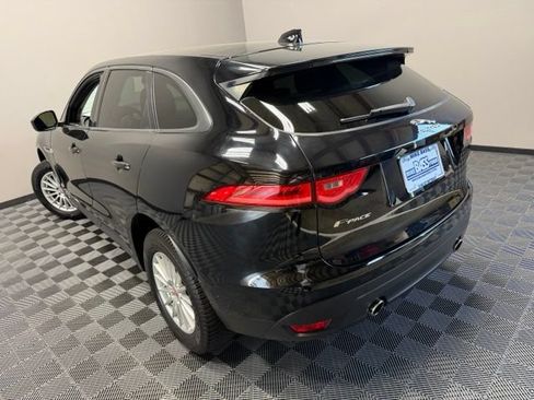 Used 2017 Jaguar F-PACE AWD/4WD image 9