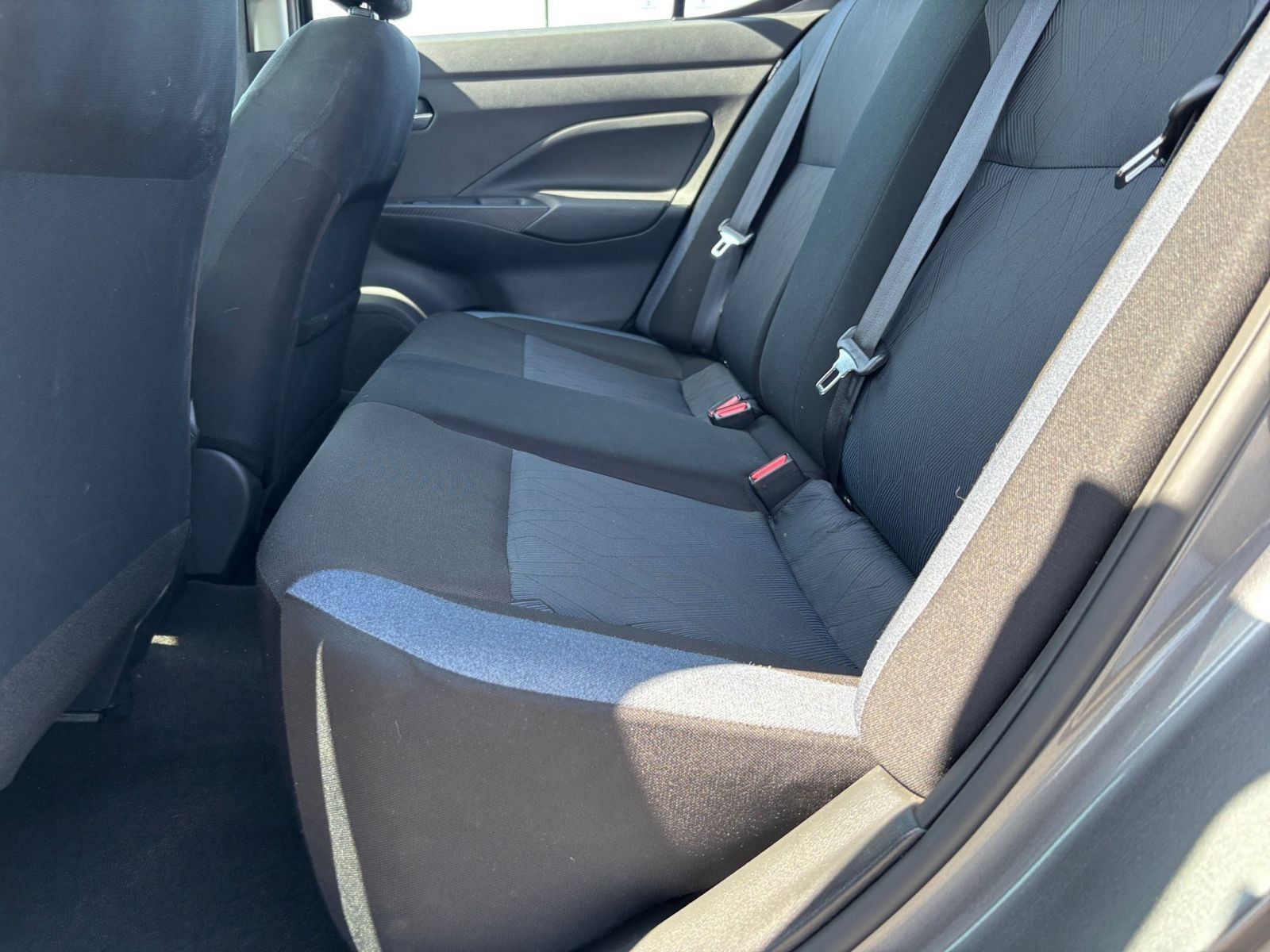 Used 2025 Nissan Versa SV FWD image 22