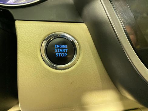 Used 2018 Toyota Camry XLE w/ Audio Package image 19