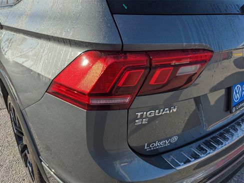 Certified 2021 Volkswagen Tiguan SE R-Line image 11