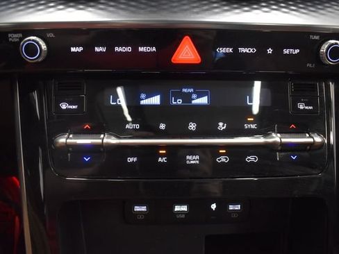Used 2022 Kia Carnival SX Prestige FWD image 29