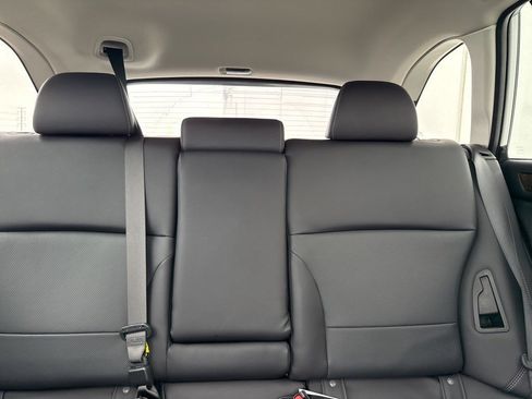 Used 2018 Subaru Outback 3.6R Limited image 13