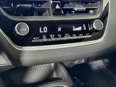 Certified 2026 Toyota Corolla SE w/ Carpet Mat Package (TMS) FWD image 17