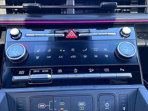 Used 2025 Hyundai Santa Fe Calligraphy image 32