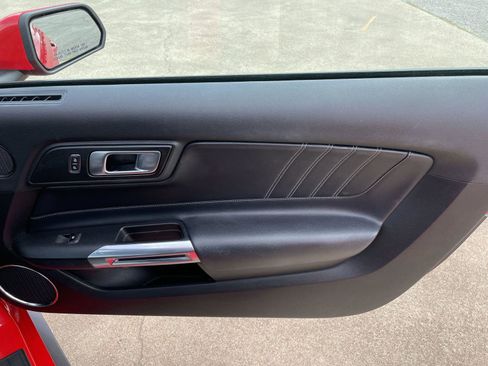 Used 2022 Ford Mustang GT Premium RWD image 39