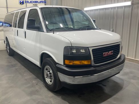 Used 2026 GMC Savana 3500 LT w/ LT Preferred Equipment Group RWD image 1