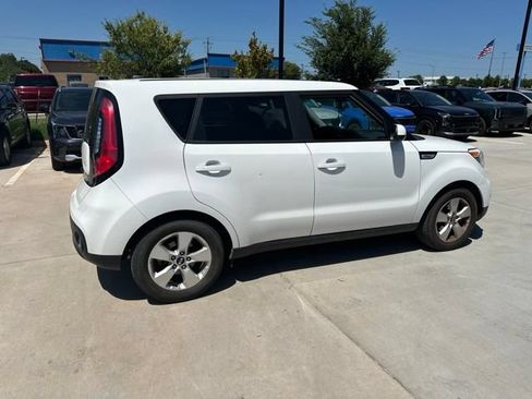 Used 2018 Kia Soul w/ Convenience Package FWD image 14