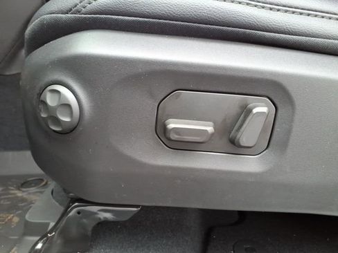 New 2026 Jeep Gladiator Sport S image 15