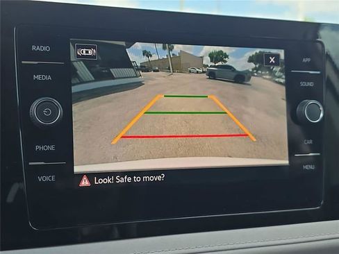 New 2026 Volkswagen Taos SE FWD image 20