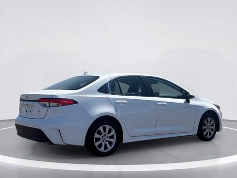 Used 2024 Toyota Corolla LE FWD image 4