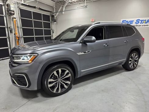 Used 2022 Volkswagen Atlas SEL Premium AWD/4WD image 3
