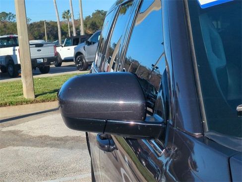 Certified 2023 Ford Expedition XLT image 12