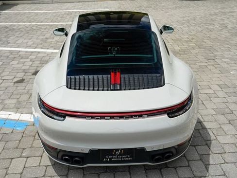 Used 2021 Porsche 911 Carrera 4 image 23