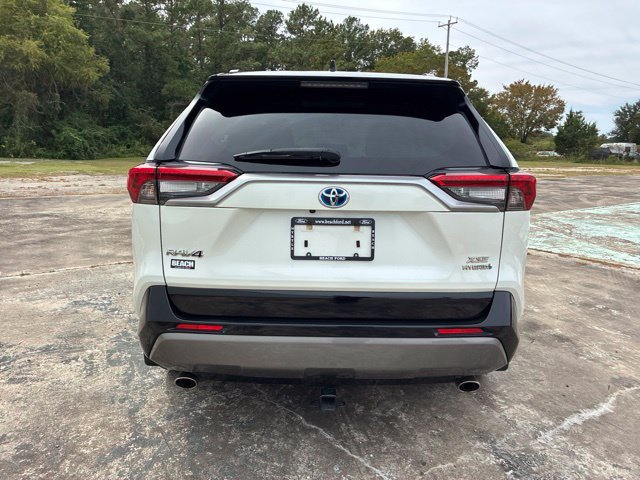Used 2020 Toyota RAV4 XSE w/ XSE Grade Weather Package AWD/4WD image 4