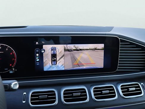 New 2026 Mercedes-Benz GLS 450 4MATIC image 24