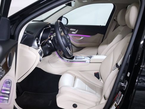 Used 2022 Mercedes-Benz GLC 300 4MATIC image 43
