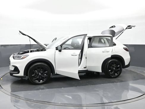 Used 2025 Honda HR-V Sport image 48