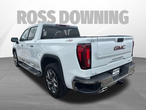 Used 2022 GMC Sierra 1500 SLT w/ SLT Premium Plus Package AWD/4WD image 6