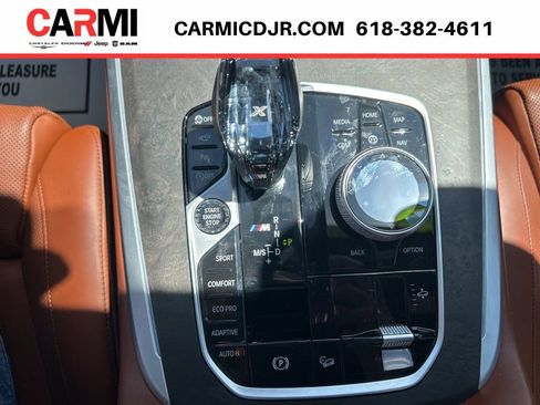 Used 2021 BMW X7 M50i AWD/4WD image 34