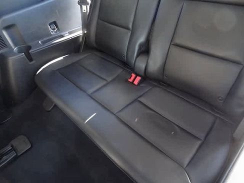 Certified 2022 Ford Explorer XLT w/ Equipment Group 202A image 9