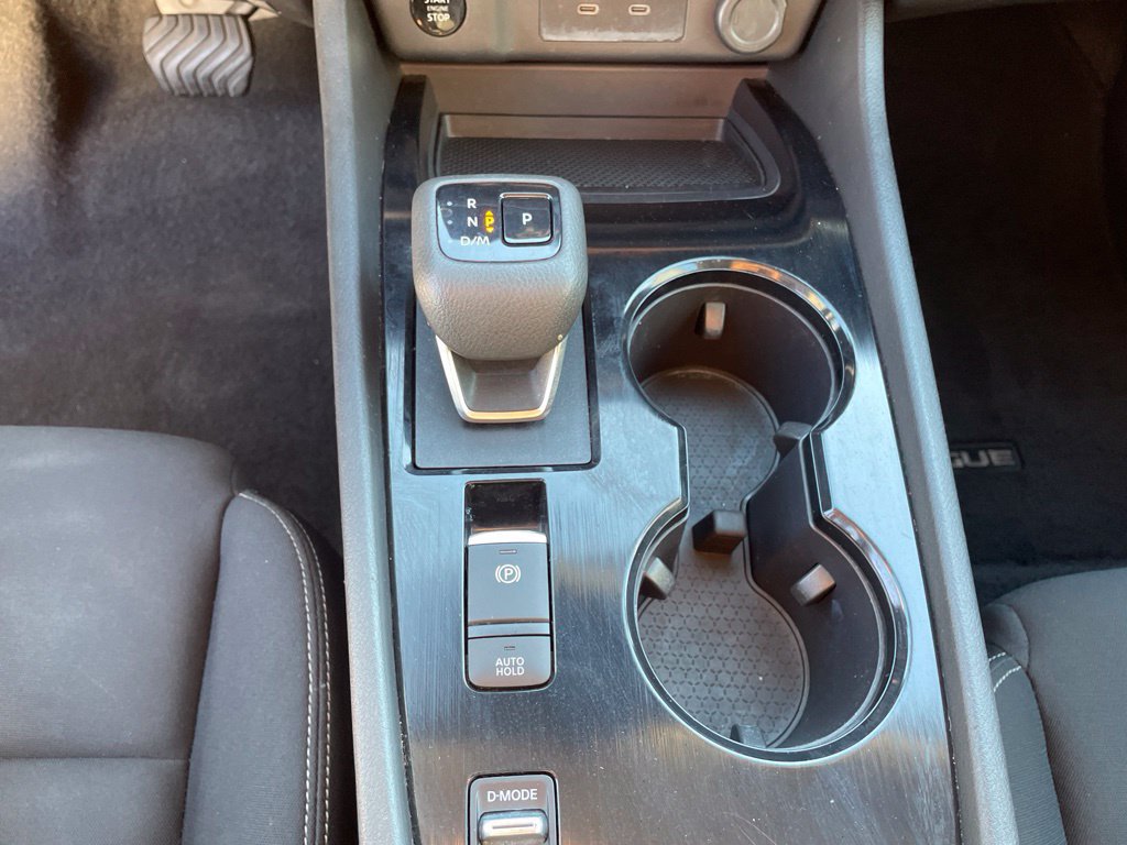 Used 2024 Nissan Rogue S FWD image 13
