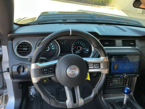 Used 2014 Ford Mustang Coupe RWD image 17
