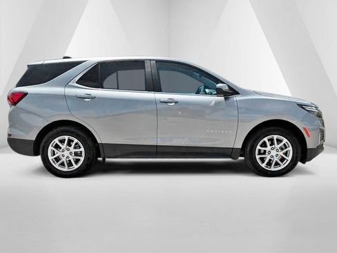 Used 2024 Chevrolet Equinox LT FWD image 8