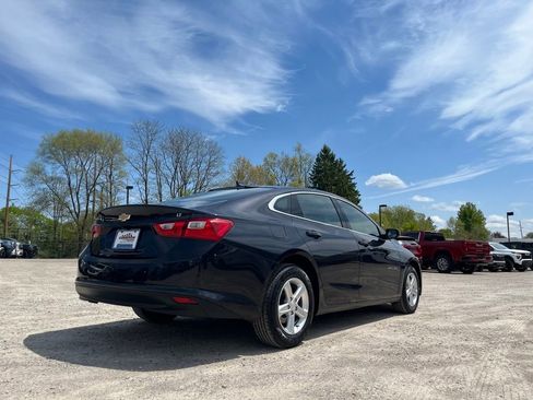 Used 2023 Chevrolet Malibu LT w/ Driver Confidence Package FWD image 6