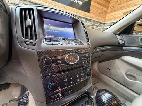 Used 2015 INFINITI Q40 AWD w/ Navigation Package image 21