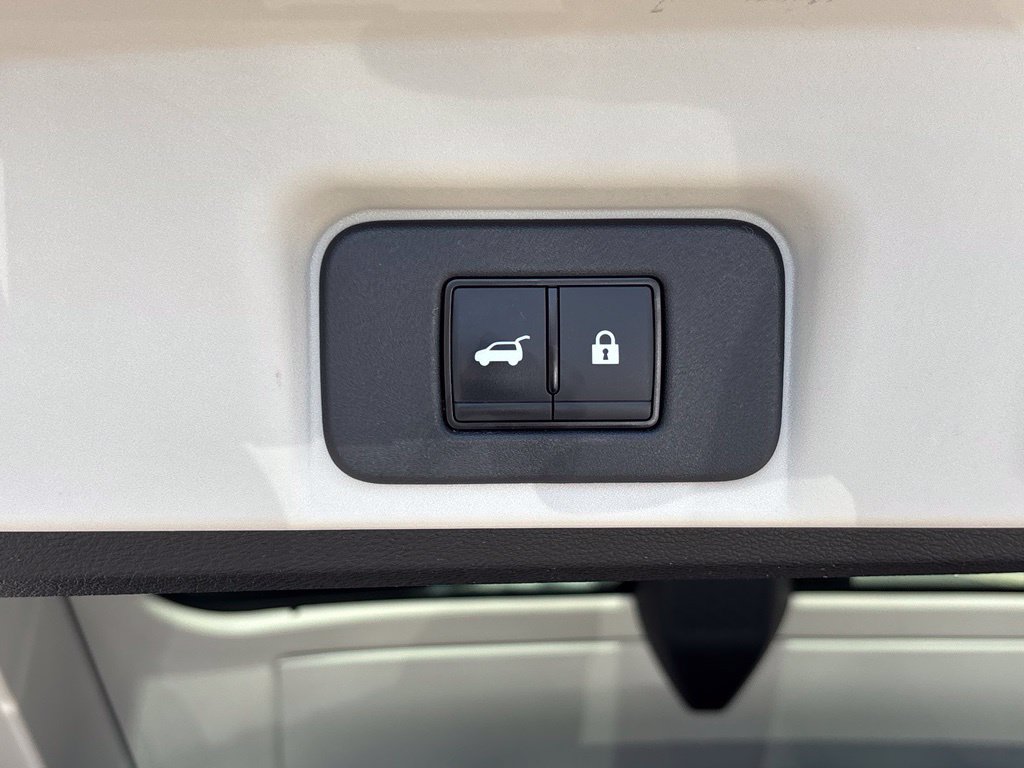 Certified 2024 Nissan Ariya FWD image 31