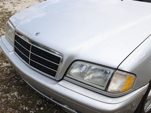 Used 2000 Mercedes-Benz C 280 Sedan image 25