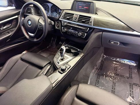 Used 2018 BMW 330e image 12