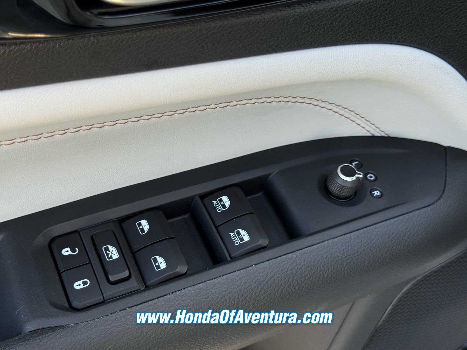 Used 2026 Jeep Compass Limited AWD/4WD image 20