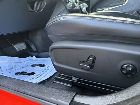 Used 2018 Dodge Charger GT image 25