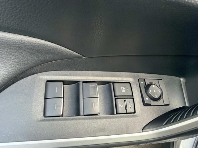 Used 2024 Toyota RAV4 XLE FWD image 8
