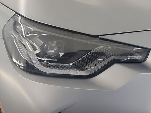 Used 2025 BMW 230i Coupe w/ M Sport Package image 21